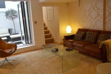 Gregory Place Apartment *
